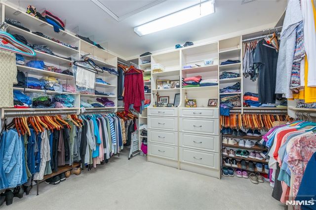 9 Ralph Drive, Fairfield, NJ 07004