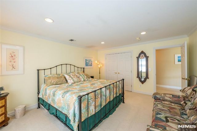 9 Ralph Drive, Fairfield, NJ 07004