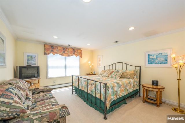 9 Ralph Drive, Fairfield, NJ 07004