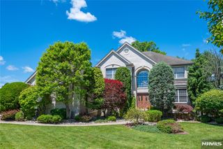 9 Ralph Drive, Fairfield, NJ 07004