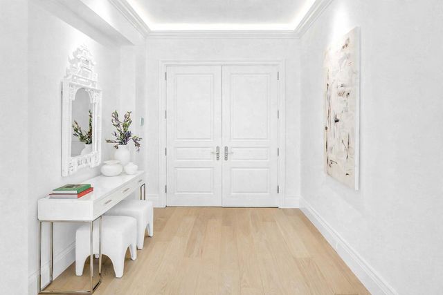 220 Esplanade Way, Palm Beach, FL 33480