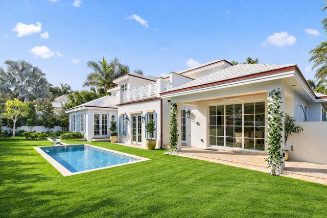 220 Esplanade Way, Palm Beach, FL 33480