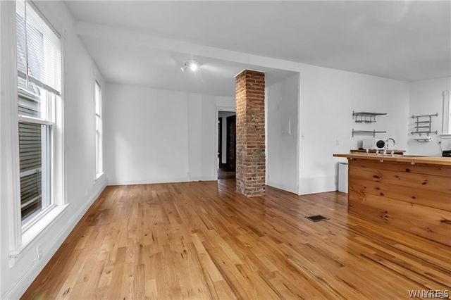 575 Upper Auburn Avenue, Buffalo, NY 14222