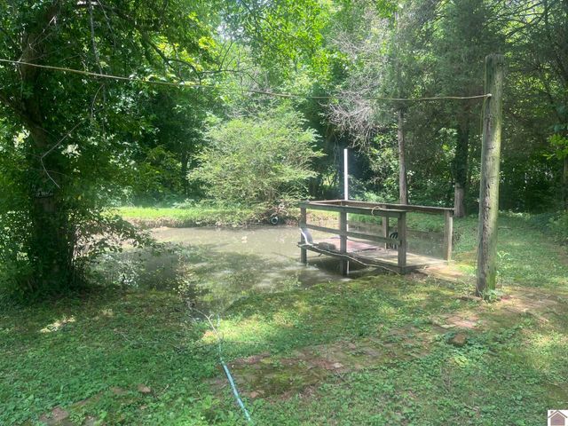 2220 W Hovekamp Rd, Paducah, KY 42003