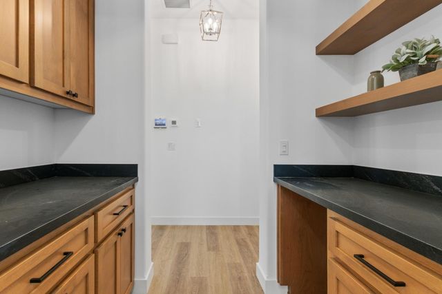 9807 S Plaza De Oro Dr, Oakdale, CA 95361