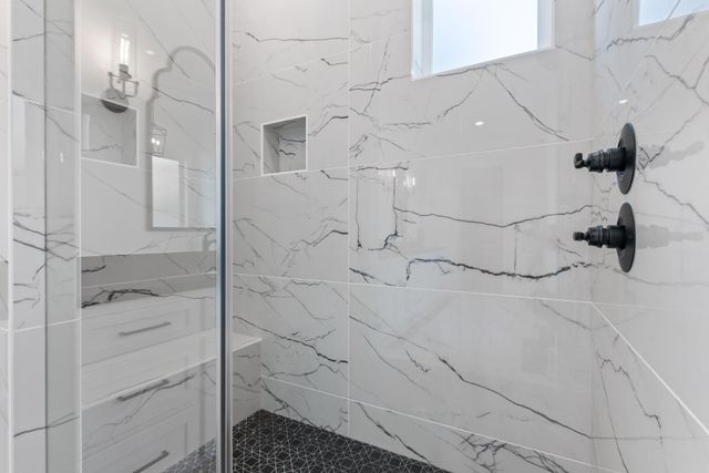 9807 S Plaza De Oro Dr, Oakdale, CA 95361