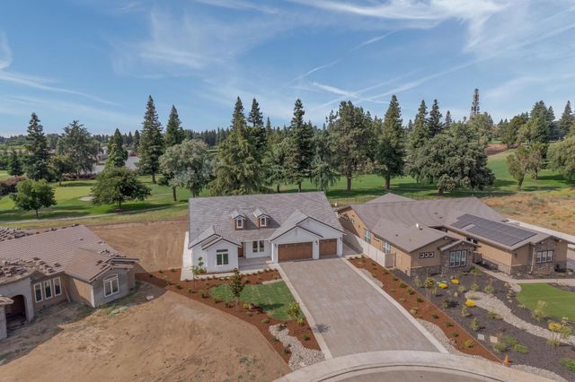 9807 S Plaza De Oro Dr, Oakdale, CA 95361