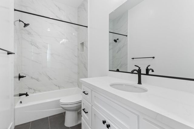 9807 S Plaza De Oro Dr, Oakdale, CA 95361