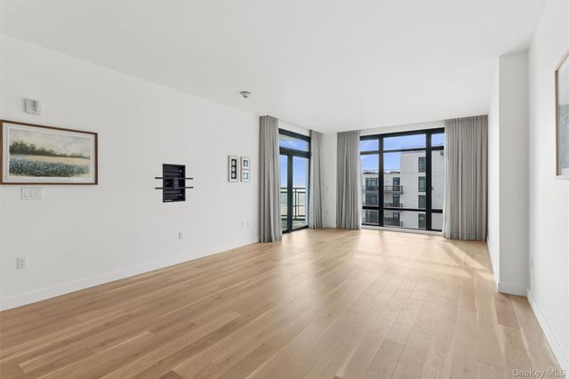 140 Boardwalk 905, Long Beach, NY 11561