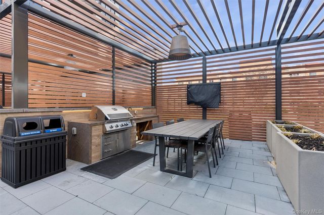 140 Boardwalk 905, Long Beach, NY 11561