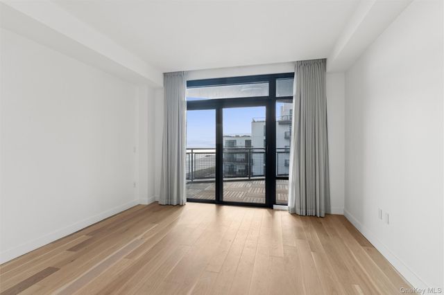 140 Boardwalk 905, Long Beach, NY 11561