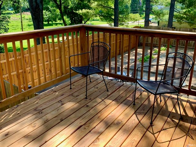 150 W Wayside Drive, Bloomington, IN 47403