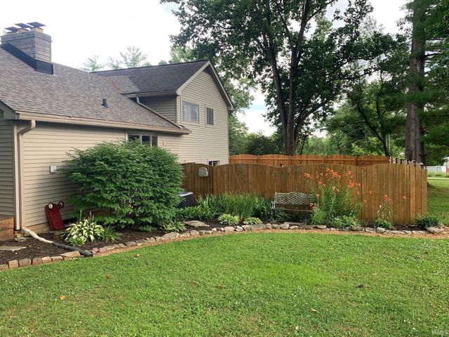 150 W Wayside Drive, Bloomington, IN 47403
