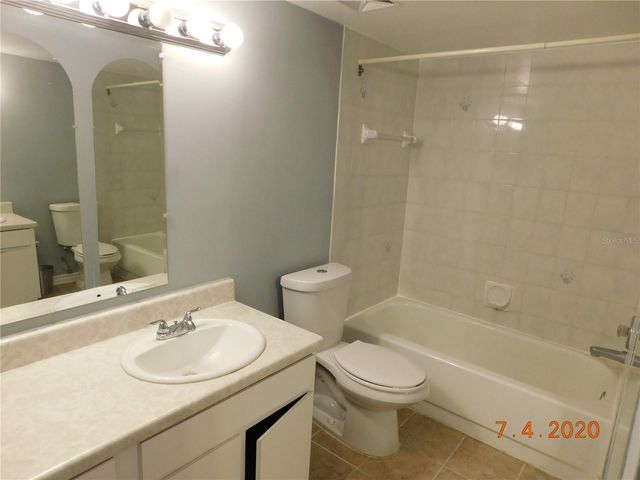 6314 NEWTOWN CIRCLE 14B3, Tampa, FL 33615