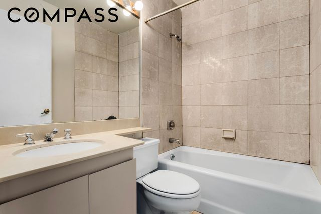 330 E 75th St Apt 10D, New York City, NY 10021