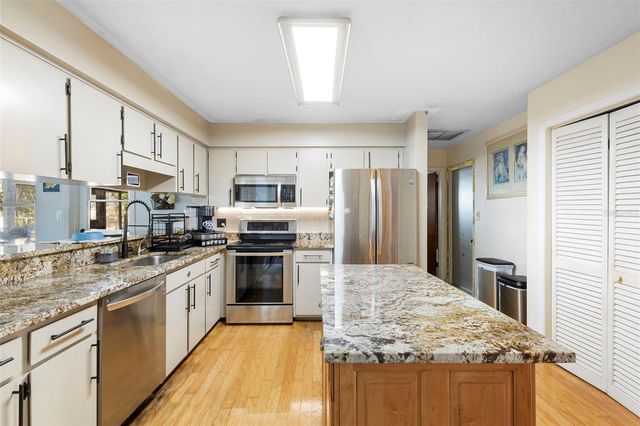 2239 HOLLY LANE, Deland, FL 32724