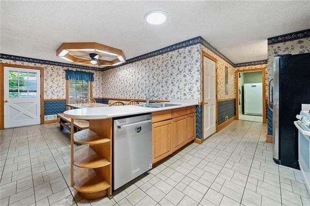 551 Duke Drive, Marietta, GA 30066