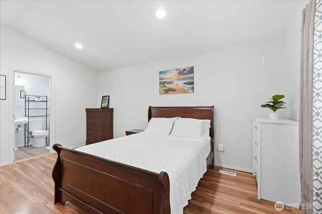 7205 E G Street, Tacoma, WA 98404