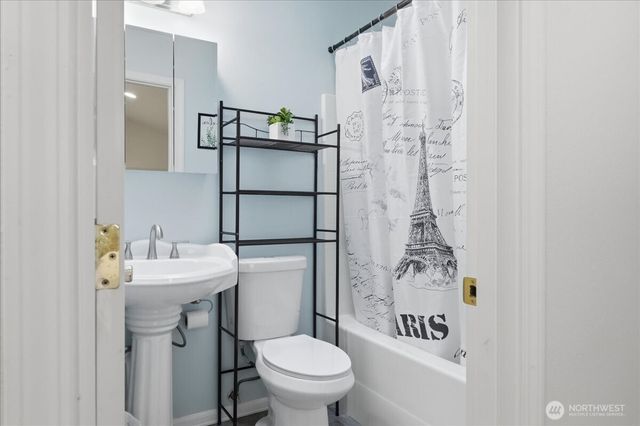 7205 E G Street, Tacoma, WA 98404