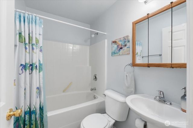 7205 E G Street, Tacoma, WA 98404