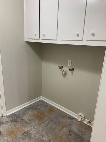 1110 E Rutgers Lane, Deer Park, TX 77536