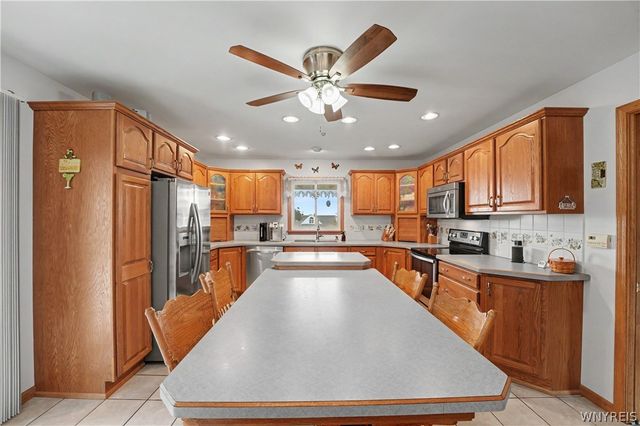 13510 Sanders Hill Road, Holland, NY 14145