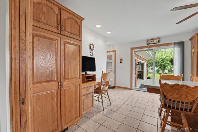 13510 Sanders Hill Road, Holland, NY 14145
