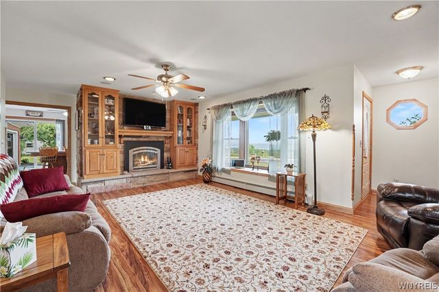 13510 Sanders Hill Road, Holland, NY 14145