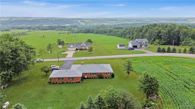 13510 Sanders Hill Road, Holland, NY 14145