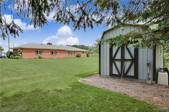 13510 Sanders Hill Road, Holland, NY 14145