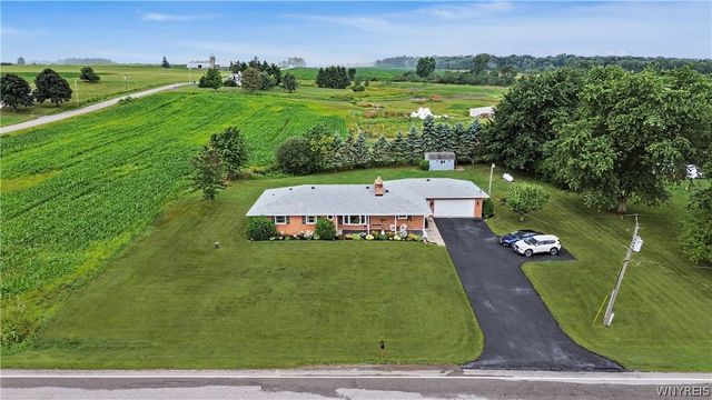 13510 Sanders Hill Road, Holland, NY 14145