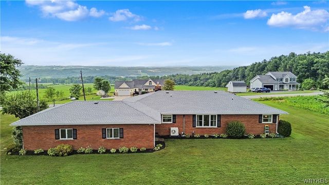13510 Sanders Hill Road, Holland, NY 14145