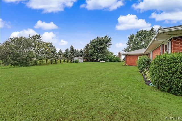 13510 Sanders Hill Road, Holland, NY 14145