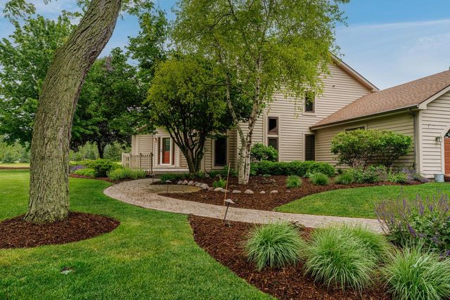 W1818 Lake ROAD, Mukwonago, WI 53149