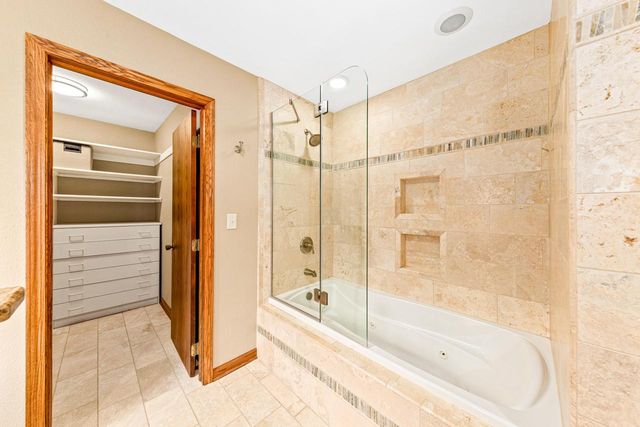 W1818 Lake ROAD, Mukwonago, WI 53149
