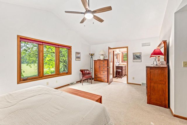 W1818 Lake ROAD, Mukwonago, WI 53149