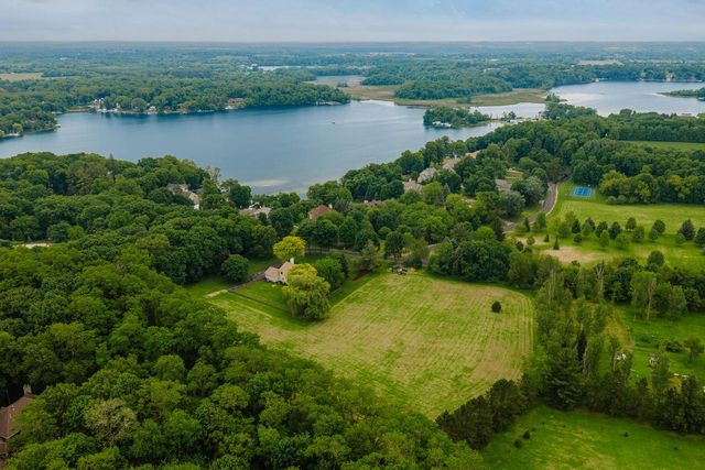 W1818 Lake ROAD, Mukwonago, WI 53149