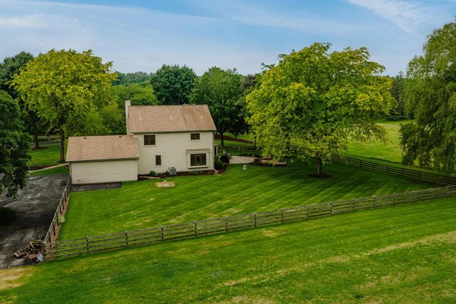 W1818 Lake ROAD, Mukwonago, WI 53149