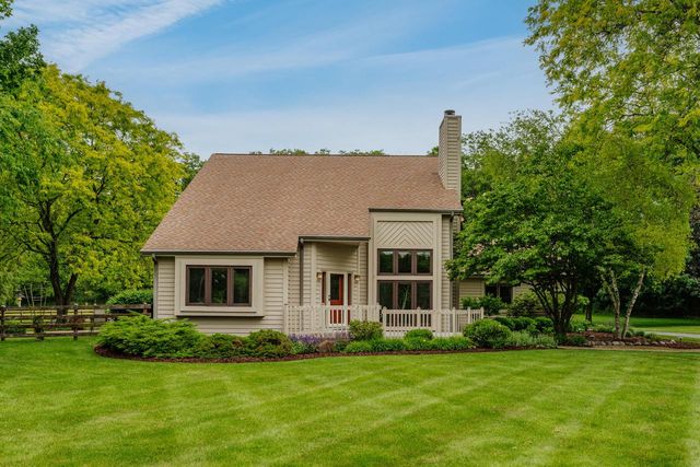 W1818 Lake ROAD, Mukwonago, WI 53149