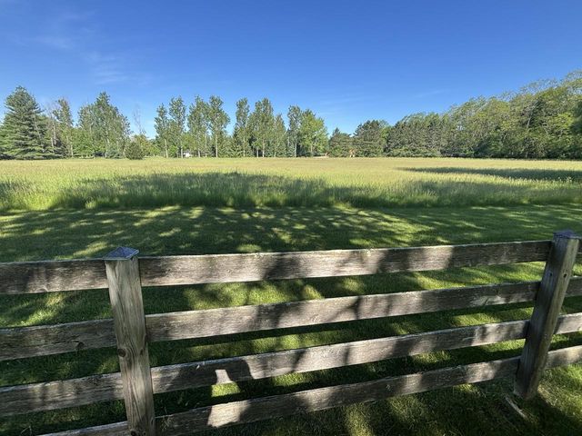 W1818 Lake ROAD, Mukwonago, WI 53149
