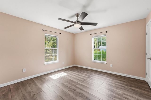672 County Road 3317, Cleveland, TX 77327