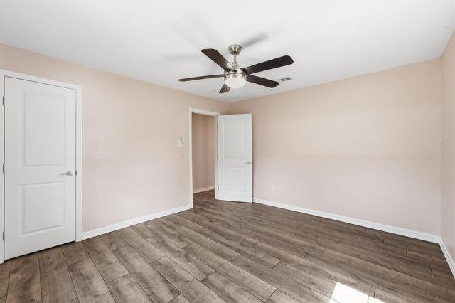 672 County Road 3317, Cleveland, TX 77327