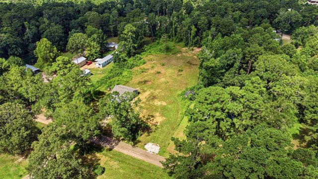 672 County Road 3317, Cleveland, TX 77327