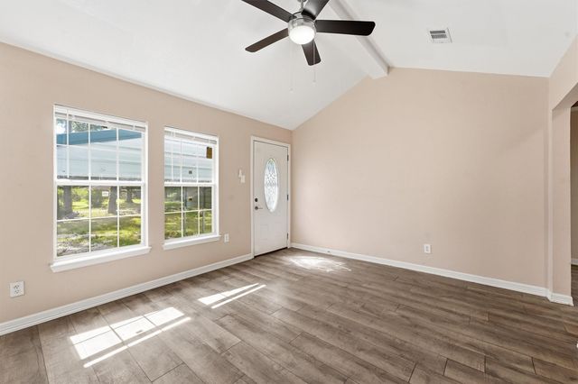 672 County Road 3317, Cleveland, TX 77327