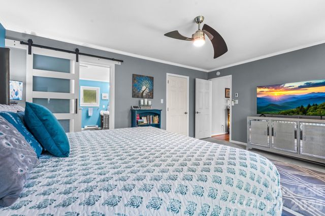 9081 Pittmans Gap Road, Newland, NC 28657
