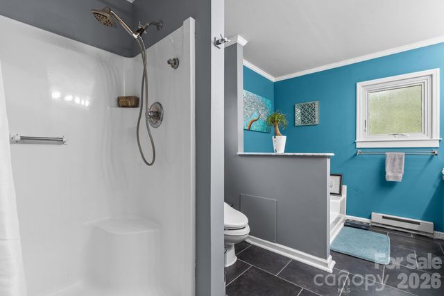 9081 Pittmans Gap Road, Newland, NC 28657