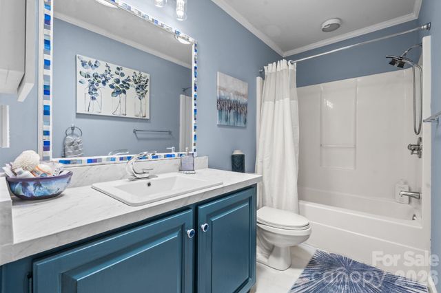 9081 Pittmans Gap Road, Newland, NC 28657