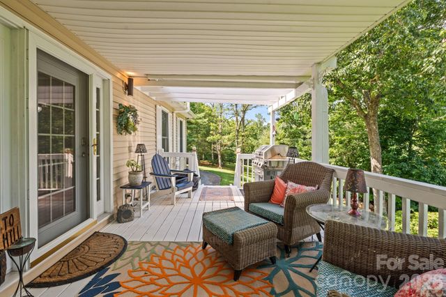 9081 Pittmans Gap Road, Newland, NC 28657