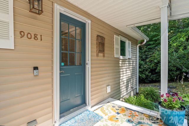 9081 Pittmans Gap Road, Newland, NC 28657