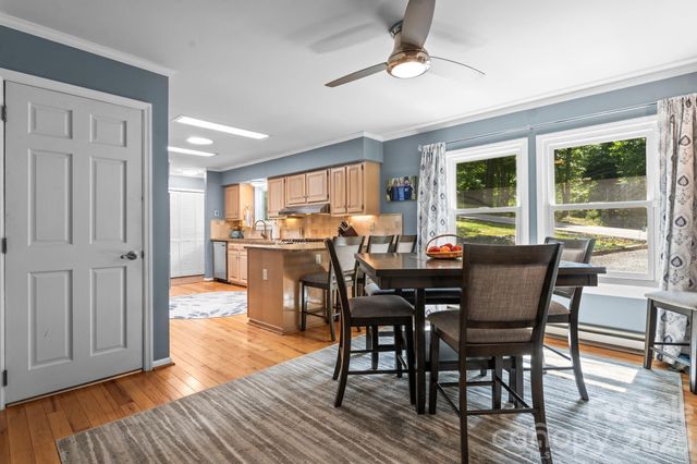 9081 Pittmans Gap Road, Newland, NC 28657